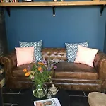 Petit Prince, Alojamento de Acomodação e Pequeno-almoço