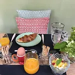 Alojamento de Acomodação e Pequeno-almoço Petit Prince, 4*