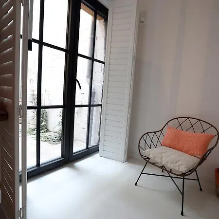 Petit Prince, Готель типу 