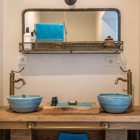 Petit Prince, Готель типу 