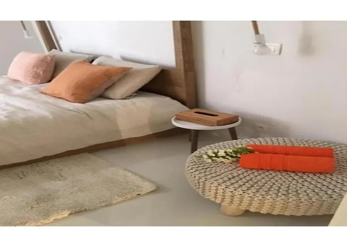 Petit Prince, לינה וארוחת בוקר 4*