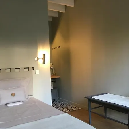 Petit Prince, לינה וארוחת בוקר גנט