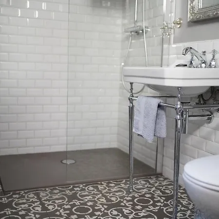 Petit Prince, לינה וארוחת בוקר גנט